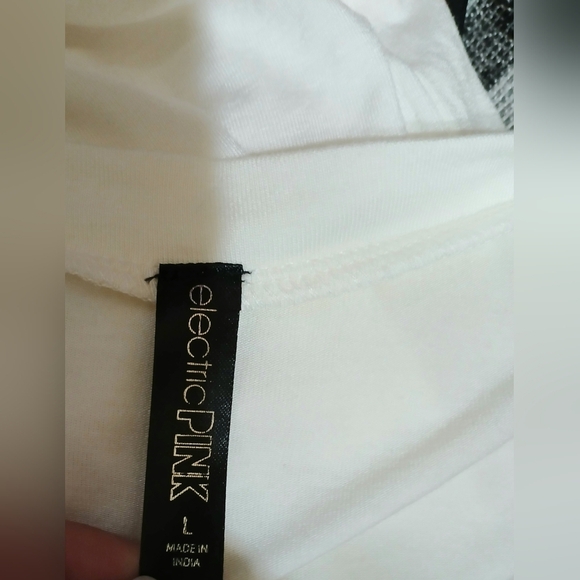 Electric Pink Large White Graphic Tee with Nature Print Love Camping - Picture 5 of 5